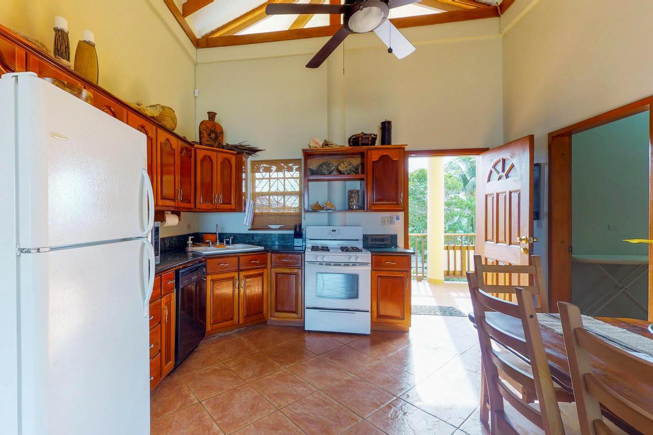 Mirasol Villa Placencia Eksteriør bilde
