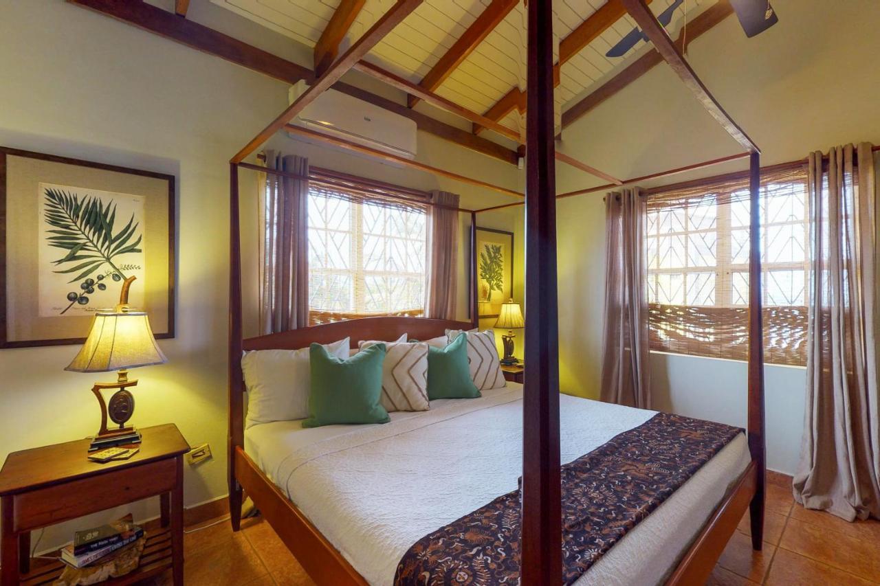 Mirasol Villa Placencia Eksteriør bilde